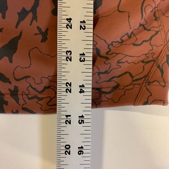 Lululemon Women's Align High-Neck Tank Top in Camo Contour SIze 2 - Picture 14 of 14